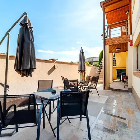 Class Casa de hóspedes 4*